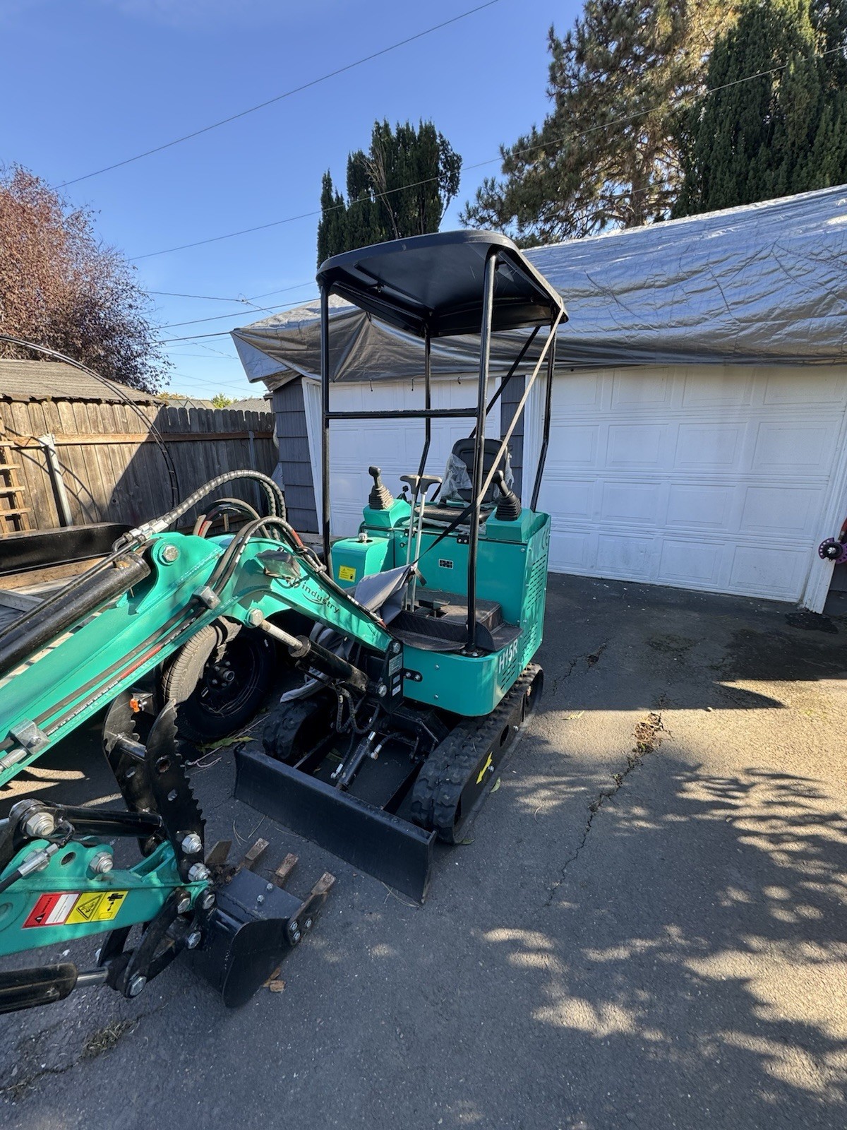 h15r mini excavator 13 Hours! Hydraulic Thumb.